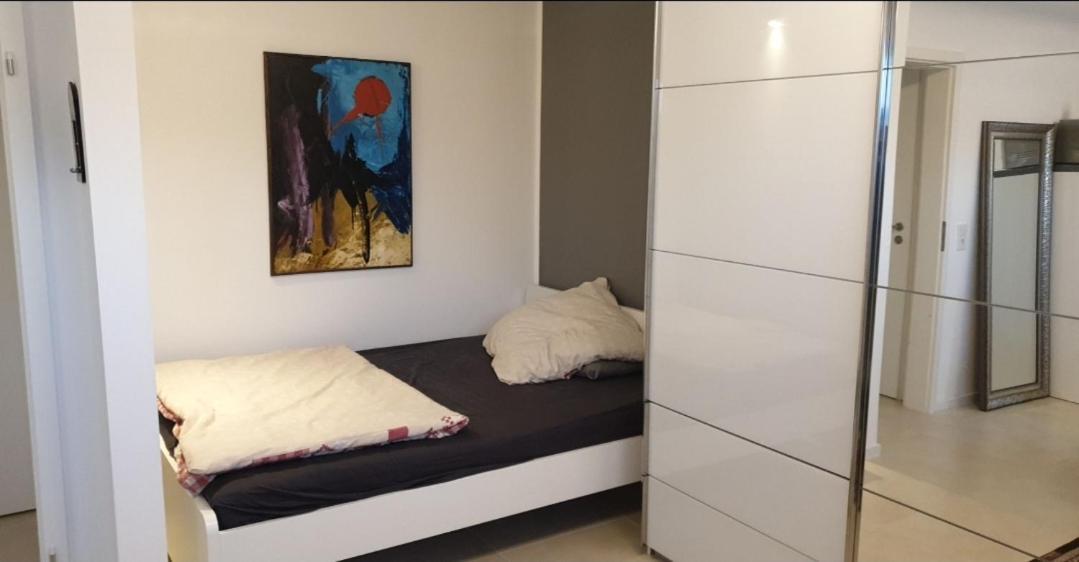 Apartment Mit Schoener, Moderner Einrichtung Kolín nad Rýnem Exteriér fotografie